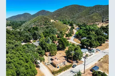 40202 Calle El Clavelito, Green Valley, CA 91390 - Photo 38