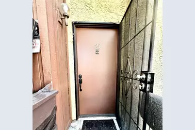 9131 Burnet Ave #23, North Hills, CA 91343 - Photo 2