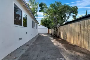 5547 Shoup, Woodland Hills, CA 91367 - Photo 38