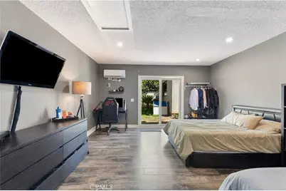 15741 Haynes Street, Van Nuys, CA 91406 - Photo 28