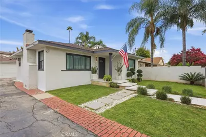 15741 Haynes Street, Van Nuys, CA 91406 - Photo 2