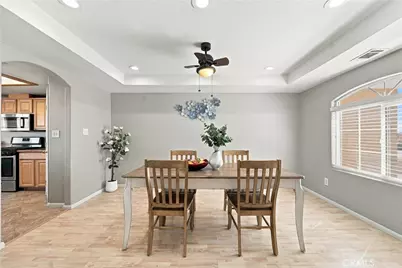 7711 Dogwood Avenue, California City, CA 93505 - Photo 12