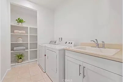 27314 Weldon Way, Saugus, CA 91350 - Photo 22