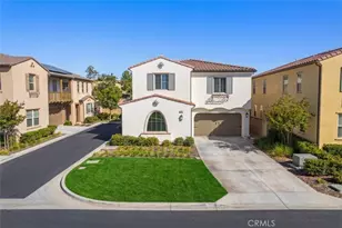27314 Weldon Wy, Saugus, CA 91350 - Photo 1