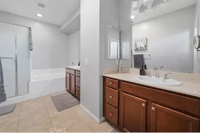 28600 Pietro Drive, Valencia, CA 91354 - Photo 24