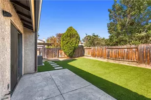 26120 Galvez Ct, Valencia, CA 91355 - Photo 22