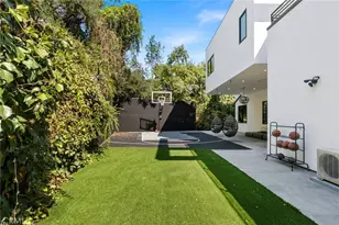 4653 Vanalden Ave, Tarzana, CA 91356 - Photo 54