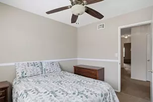 23134 La Granja, Valencia, CA 91354 - Photo 30