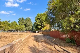 25340 Charina, Homeland, CA 92548 - Photo 20