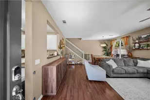 28360 Mirabelle, Saugus, CA 91350 - Photo 2