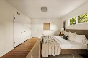 23642 Oxnard, Woodland Hills, CA 91367 - Photo 10