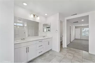 17115 Zion Drive, Canyon Country, CA 91387 - Photo 12