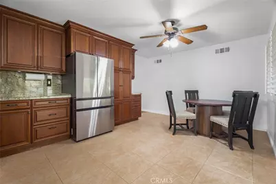 20755 Benz, Saugus, CA 91350 - Photo 8