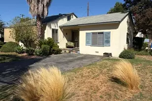 7300 Oak Park, Lake Balboa, CA 91406 - Photo 2