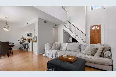 22905 Banyan #228, Saugus, CA 91390 - Photo 4