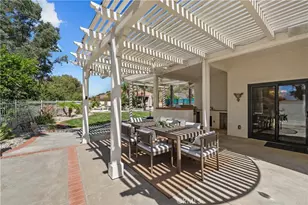 22239 Rolling Ridge Dr, Saugus, CA 91350 - Photo 56