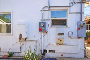 7455 Blewett Ave, Van Nuys, CA 91406 - Photo 36