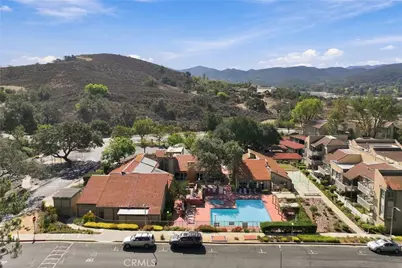 290 Sequoia Court #36, Thousand Oaks, CA 91360 - Photo 4