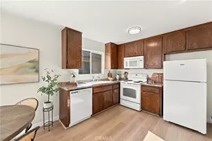 290 Sequoia Ct, Thousand Oaks, CA 91360 - Photo 10
