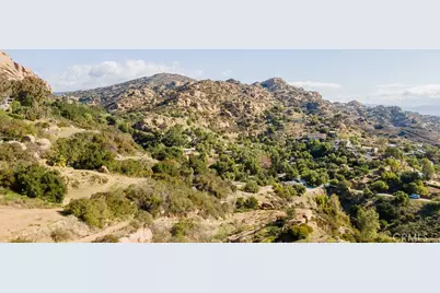 9261 Rocky Mesa Place, West Hills, CA 91304 - Photo 10