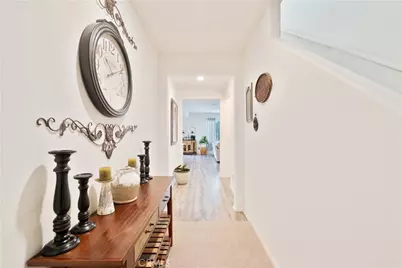 44125 Sierra Vista, Lancaster, CA 93536 - Photo 4