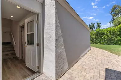 11944 Hesby Street, Valley Village, CA 91607 - Photo 38