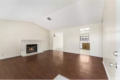 38470 Division, Palmdale, CA 93550 - Photo 6