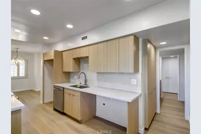 4915 Tyrone #325, Sherman Oaks, CA 91423 - Photo 18