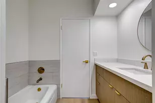 4915 Tyrone, Sherman Oaks, CA 91423 - Photo 32
