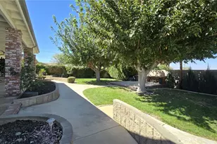 5837 W Ave M 2, Quartz Hill, CA 93536 - Photo 38