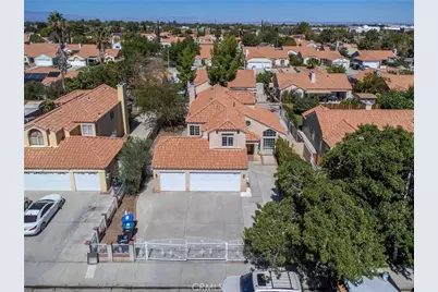 1523 Berkshire Drive, Palmdale, CA 93551 - Photo 32