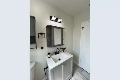6724 Wynne Avenue, Reseda, CA 91335 - Photo 10