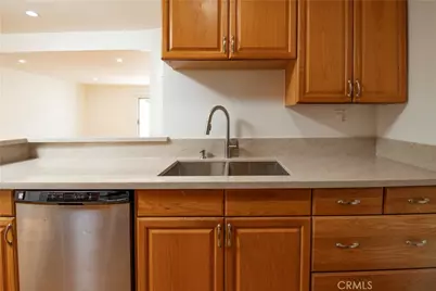 18620 Hatteras St #249, Tarzana, CA 91356 - Photo 10