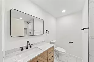 27175 Rio Garza, Valencia, CA 91354 - Photo 24