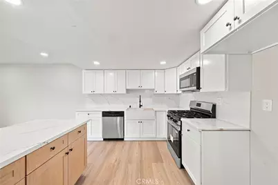 27175 Rio Garza, Valencia, CA 91354 - Photo 10