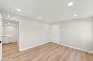 27175 Rio Garza, Valencia, CA 91354 - Photo 18