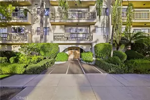 5400 Lindley Ave, Encino, CA 91316 - Photo 36