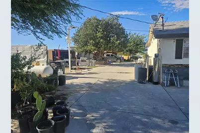 11313 E Avenue R8, Littlerock, CA 93543 - Photo 2