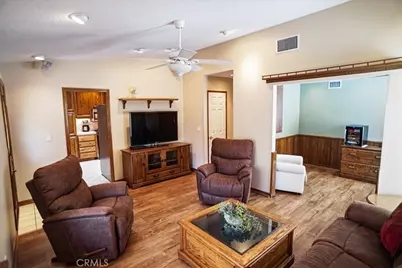 25628 Alicante, Valencia, CA 91355 - Photo 6
