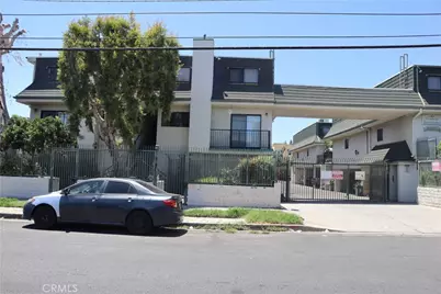 9047 Langdon #4, Los Angeles, CA 91343 - Photo 2