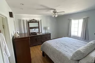 7431 Topeka Dr, Reseda, CA 91335 - Photo 12