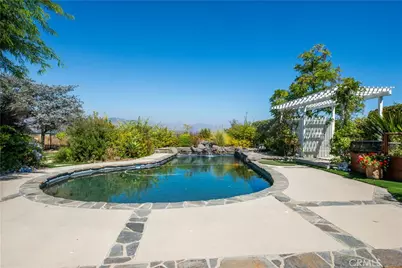 12546 Middlecoff Place, Granada Hills, CA 91344 - Photo 2