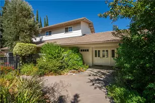 12546 Middlecoff Pl, Granada Hills, CA 91344 - Photo 52