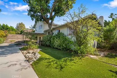 18785 Clearbrook Street, Porter Ranch, CA 91326 - Photo 4