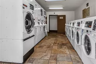 525 S Ardmore Ave, Los Angeles, CA 90020 - Photo 10