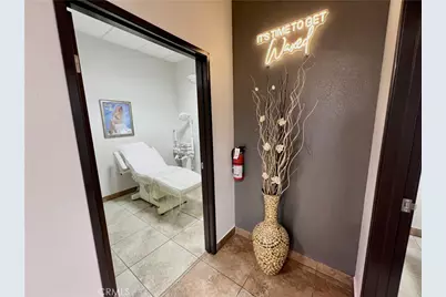 44517 Valley Central Way, Lancaster, CA 93536 - Photo 22