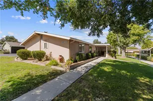 19229 Ave Of The Oaks, Newhall, CA 91321 - Photo 2