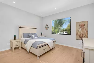17812 Bromley Court, Encino, CA 91316 - Photo 20