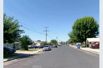 436 Michigan, Manteca, CA 95337 - Photo 2