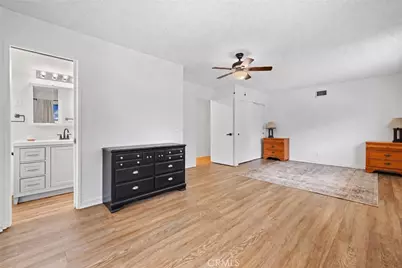 27117 Elias Avenue, Saugus, CA 91350 - Photo 12